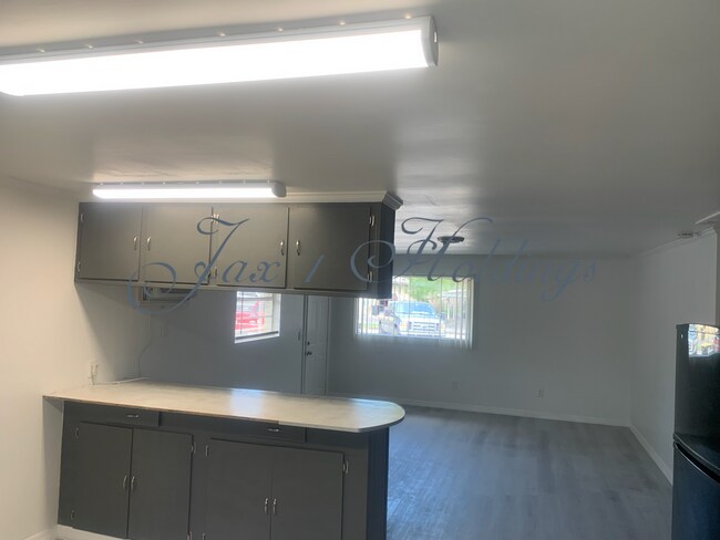 Building Photo - 5638 Atlee Ave