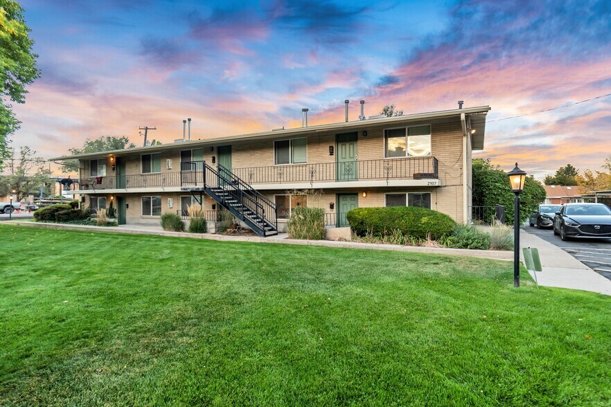 Building Photo - 2105 E 3300 S
