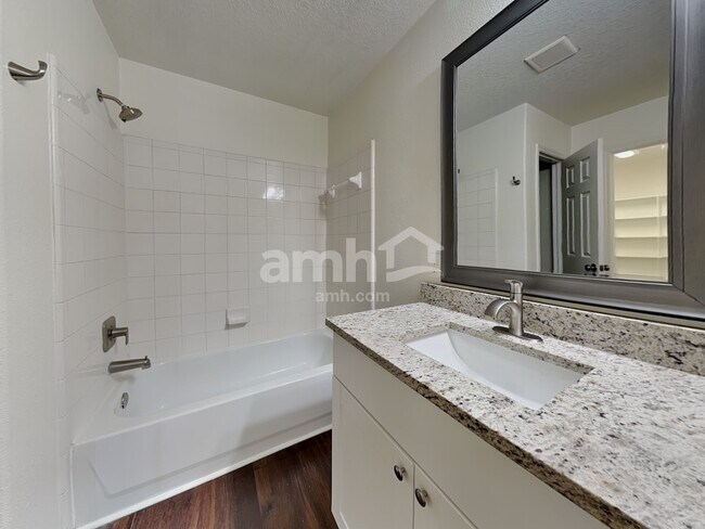 Building Photo - 18214 Alemarble Oak St
