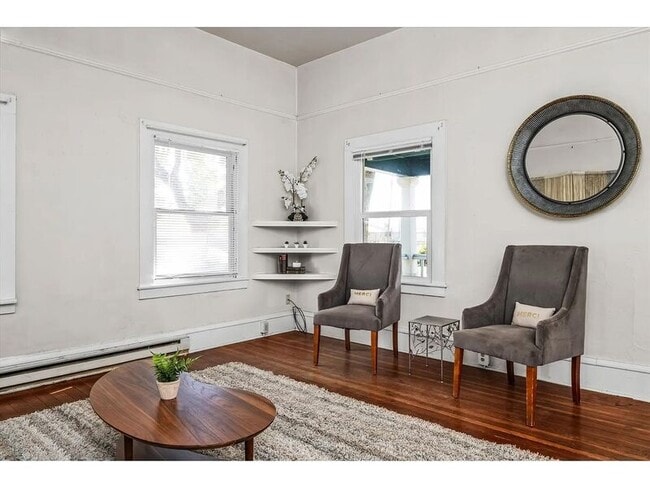 Building Photo - 511 Madison St