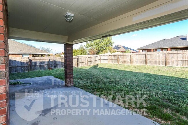 Building Photo - 4300 Capri Dr
