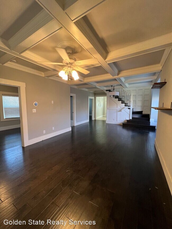 Building Photo - 4 br, 2 bath House - 525 Grove St