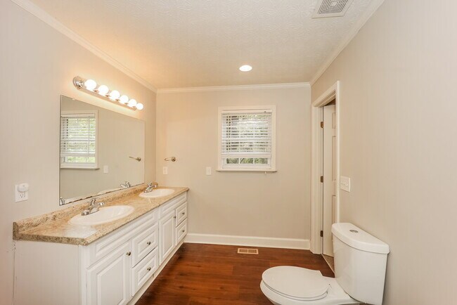 Building Photo - 2599 GA-85