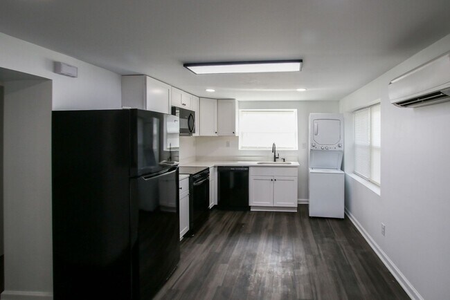 Building Photo - Adorable New Build 1-Bedroom Apartment