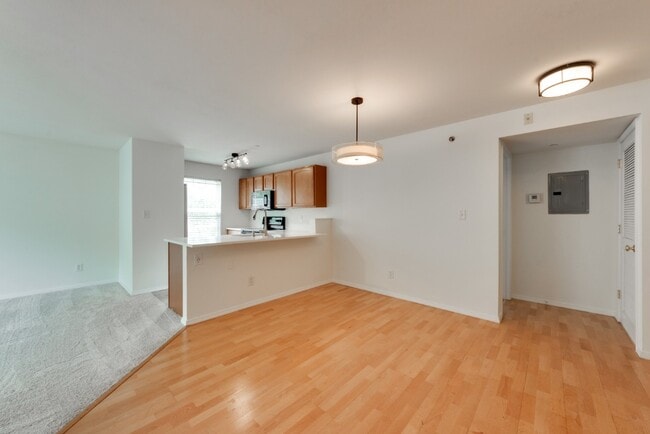 Building Photo - 1125 Arbor Creek Dr