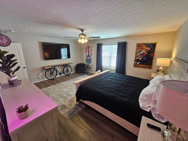 Building Photo - 814 Pierson Rd