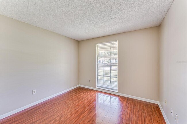 Building Photo - 16017 Woodpine Dr