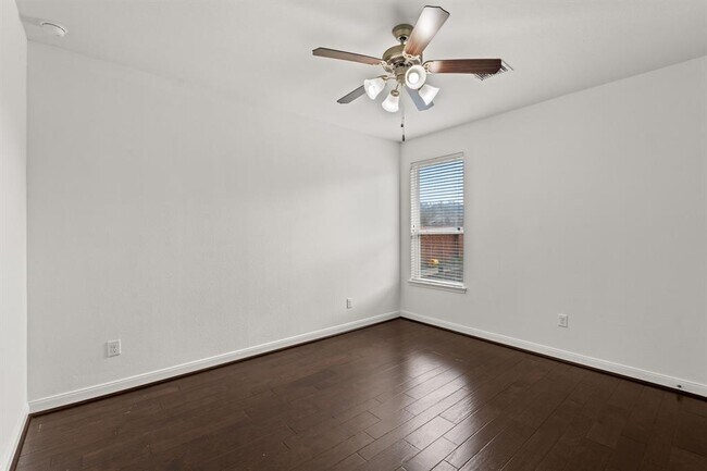 Building Photo - 4615 Hollow Chase Ln