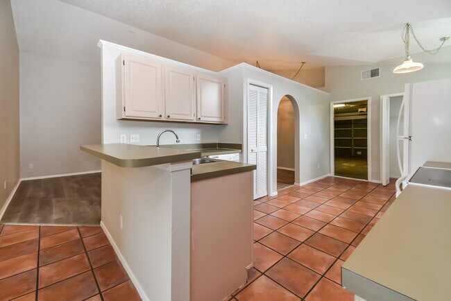 Building Photo - 11015 Felton Ct