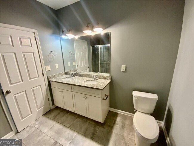 Building Photo - 294 Bass St SW