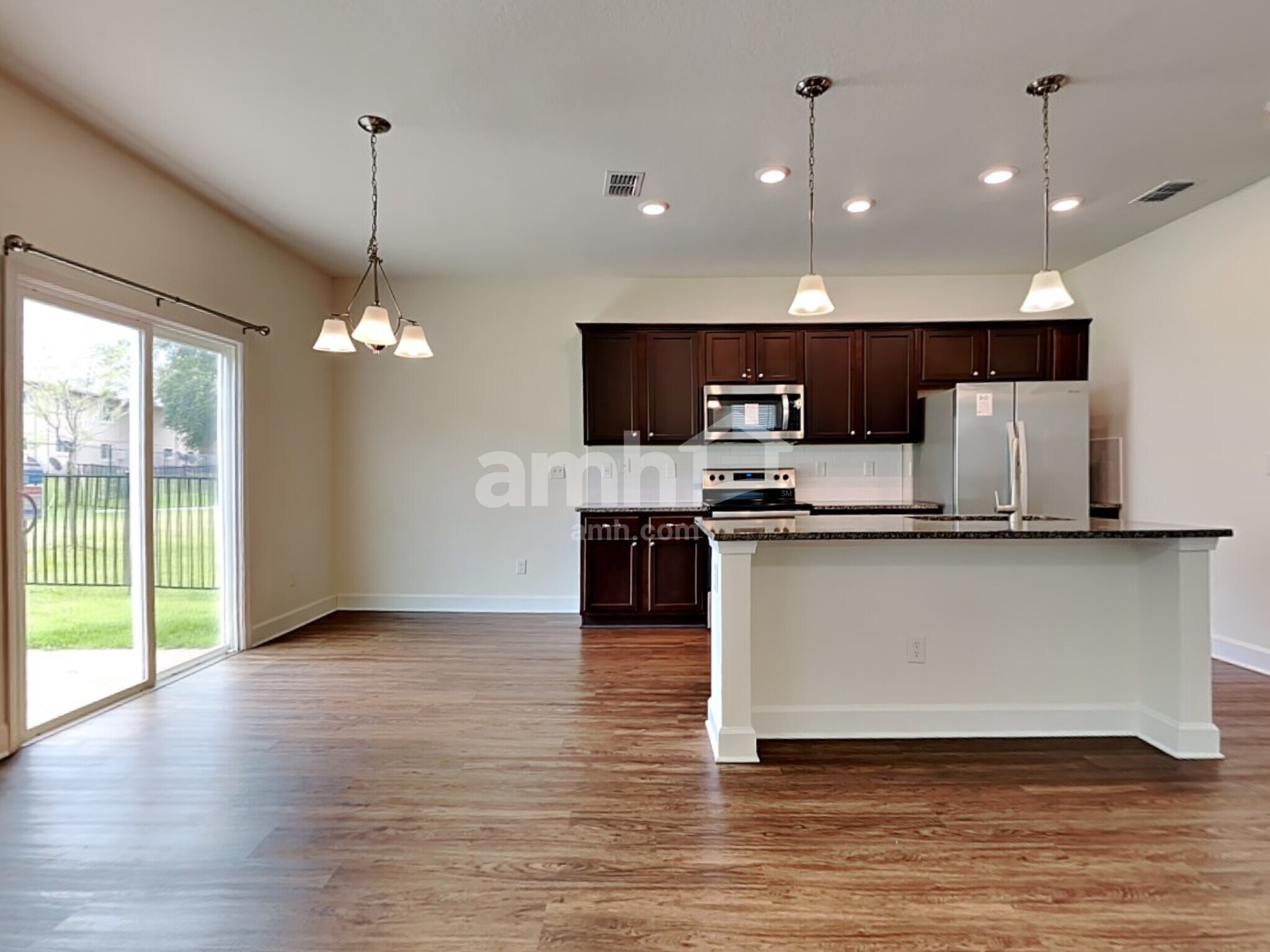Building Photo - 8583 Highfield Ave