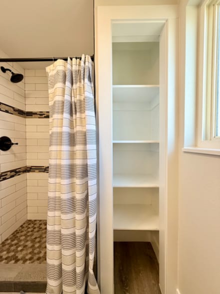 Building Photo - 9989 Dodge Dr