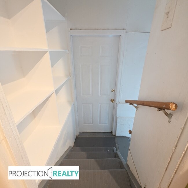 Building Photo - 4838 NE 99th Ave