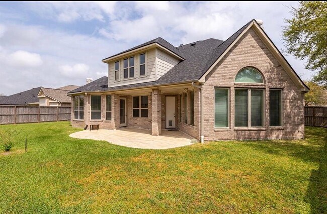 Building Photo - 2207 Bayou Cove Ln