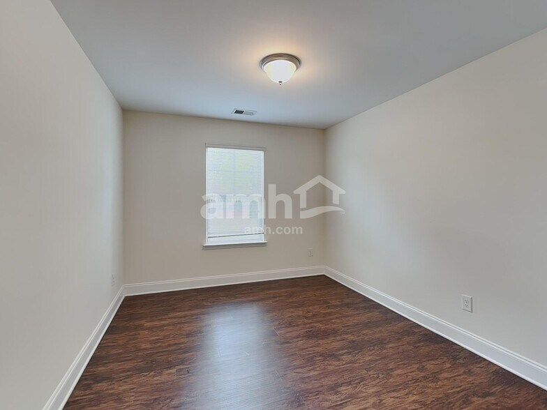 Building Photo - 134 McBee St