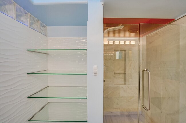 Building Photo - 1128 22nd St