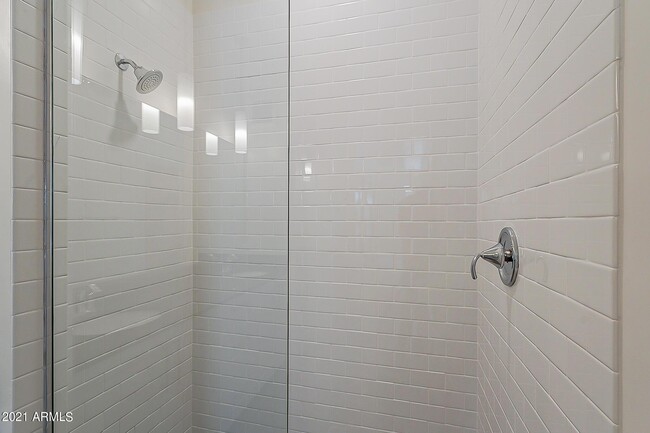 Building Photo - 7300 E Earll Dr