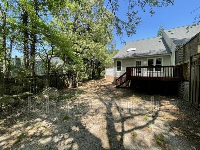 Building Photo - 5108 Sinclair Dr