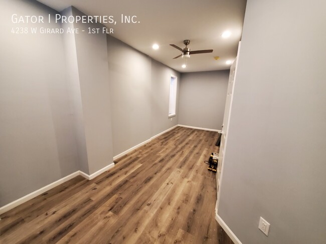 Building Photo - Large 1 Bedroom Apartment For Rent!