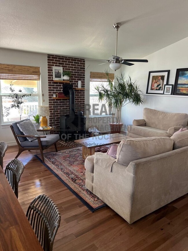 Building Photo - 2262 Muir Ln