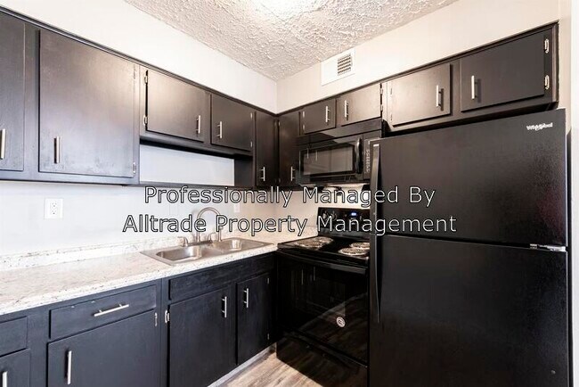Building Photo - 4850 Fegenbush Ln