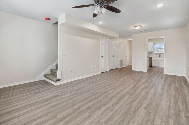 Building Photo - 4766 Pontchartrain Dr