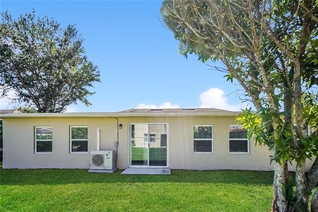 Building Photo - 619 Regency Way