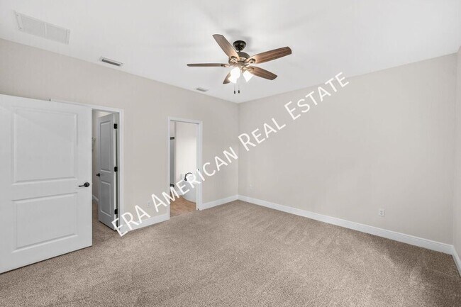 Building Photo - 727 Fairview Dr