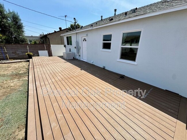 Building Photo - 4836 Hayter Ave