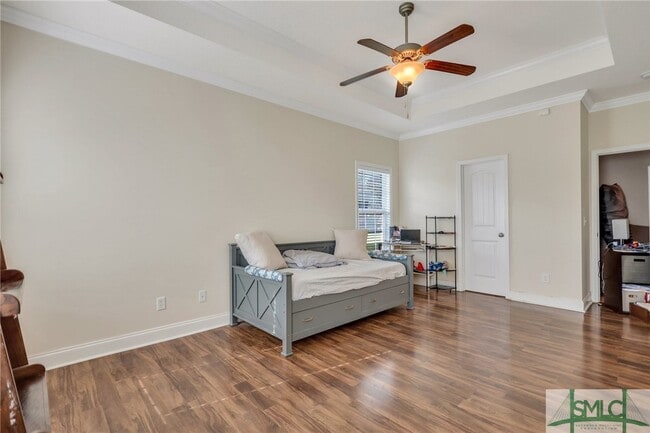Building Photo - 720 English Oak Dr