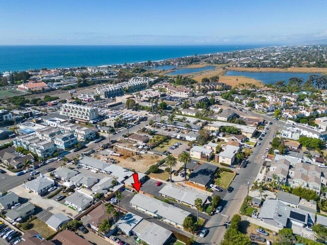 Building Photo - Beautifully Updated 2 Bedroom in Prime Carlsbad Village Location!