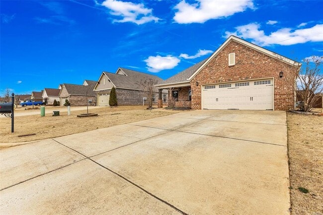 Building Photo - 1808 Mabel Dr