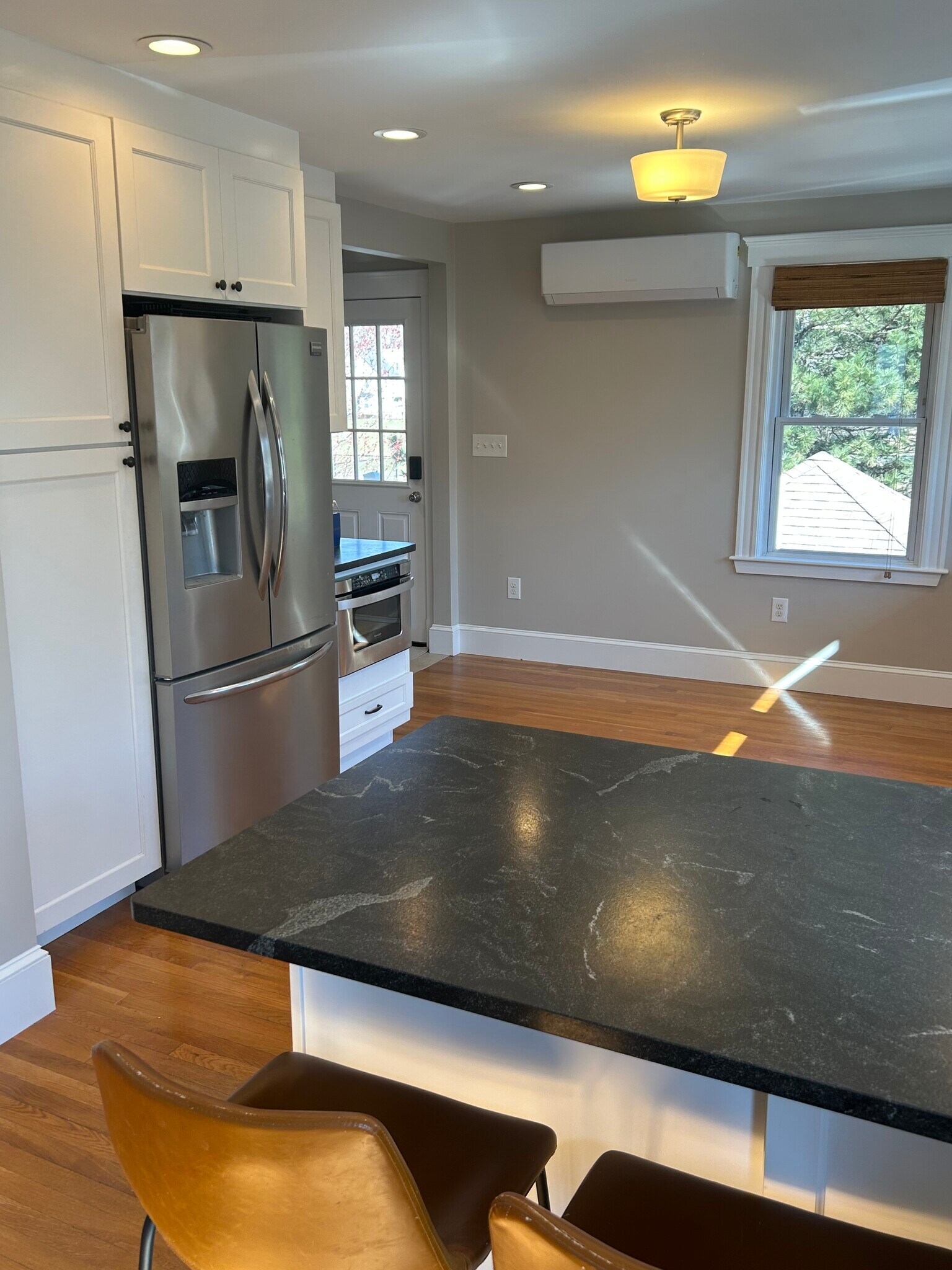 Granite countertops - 91 Dustin St