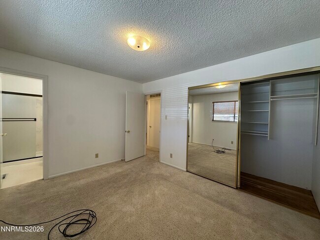 Building Photo - 1365 Akard Dr