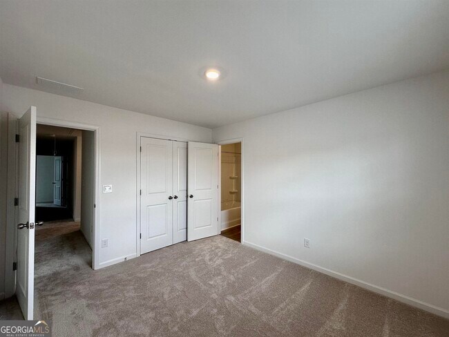 Building Photo - 113 Sunny Side Wy