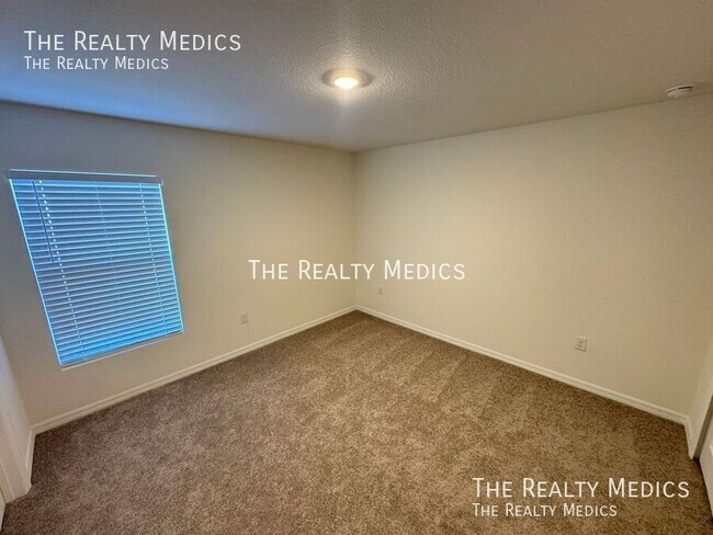 Building Photo - 313 Amberjack Ct