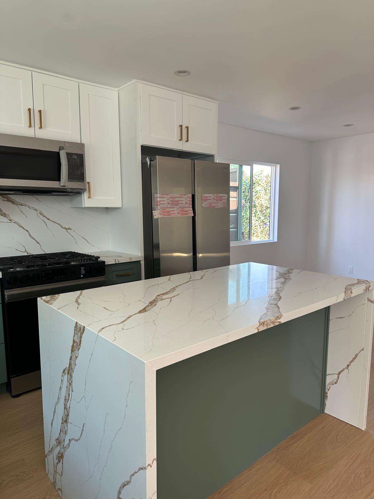 Building Photo - 2205 Sheridan St