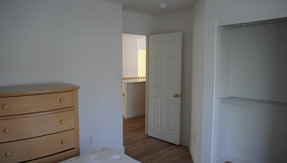 Building Photo - 25 Driftwood Ct