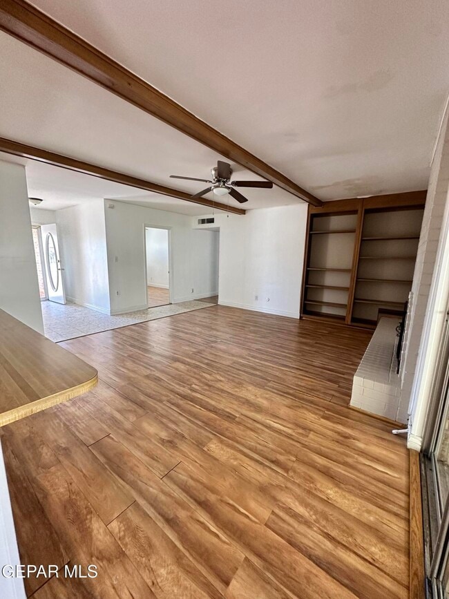 Building Photo - 1309 Lonewood Dr