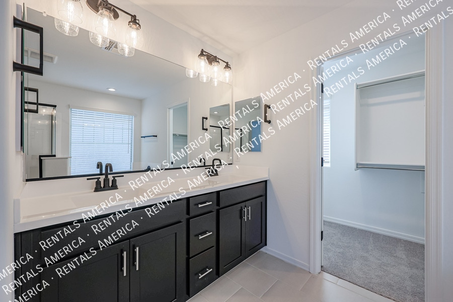 Building Photo - 3768 N 99th Dr