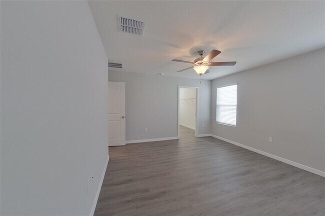 Building Photo - 8597 SW 44th Ct