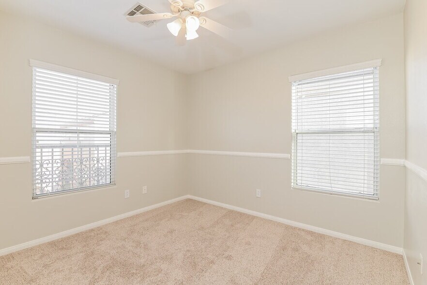 Building Photo - 3437 Rock Face Ct