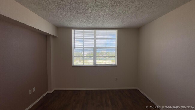 Building Photo - 1801 N Flagler Dr
