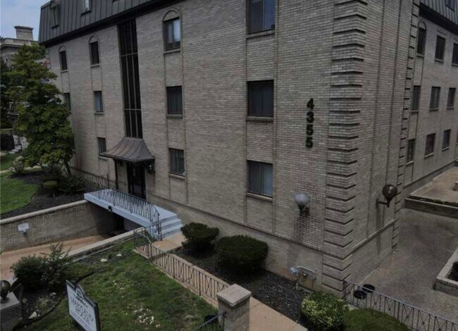 Building Photo - 4355 Maryland Ave