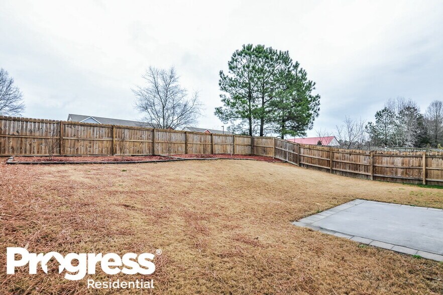 Building Photo - 4027 Taylor Oaks Dr