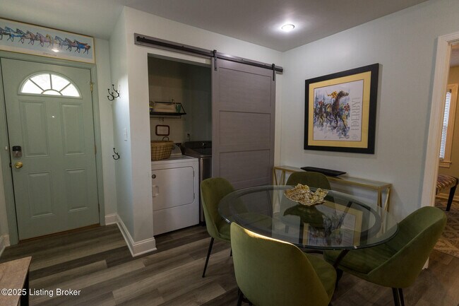 Building Photo - 720 Gheens Ave