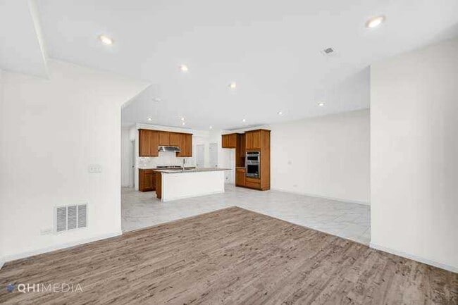 Building Photo - 458 Watercress Dr