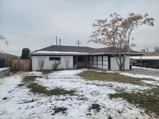 Primary Photo - 8490 S 1330 E