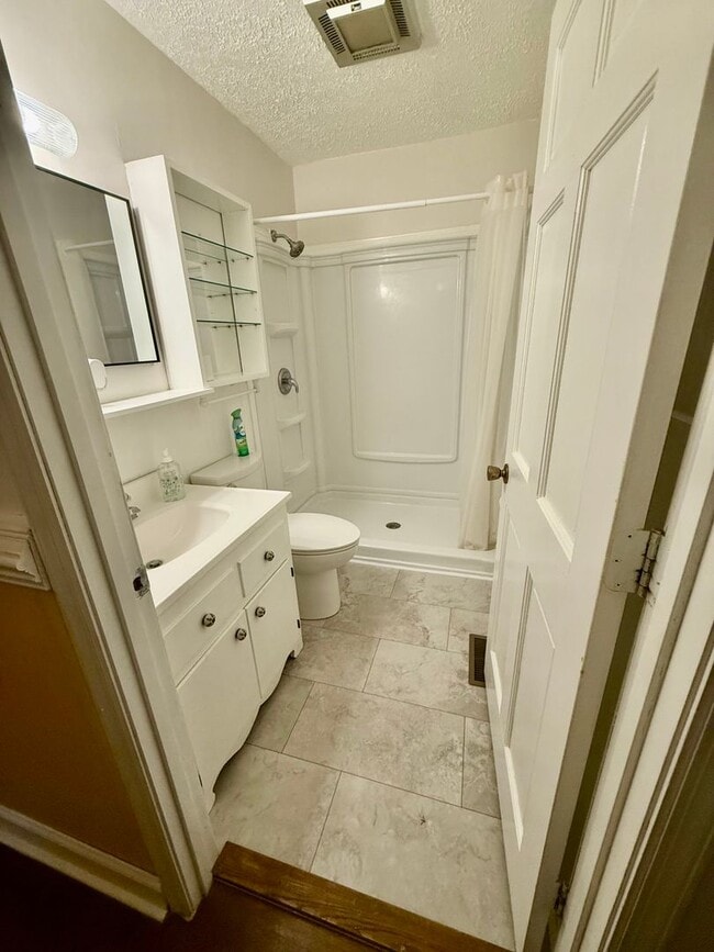 Building Photo - Lance Road Duplex