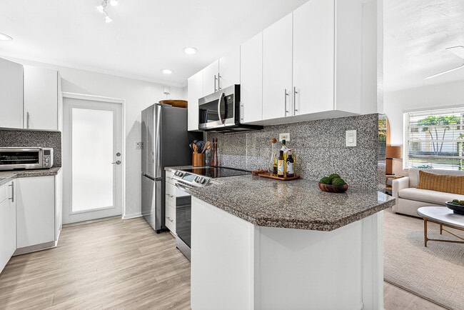 Building Photo - 3511 Washington Rd